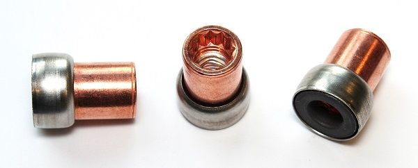 Mutter, Abgaskrümmer