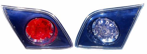 Lampe hinten R (Innenteil, W21W, glasfarbe schwarz) passt zu: MAZDA 3 BK Hatchback 5D 10.03-12.06