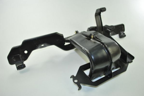 Halter, Kühlergitter